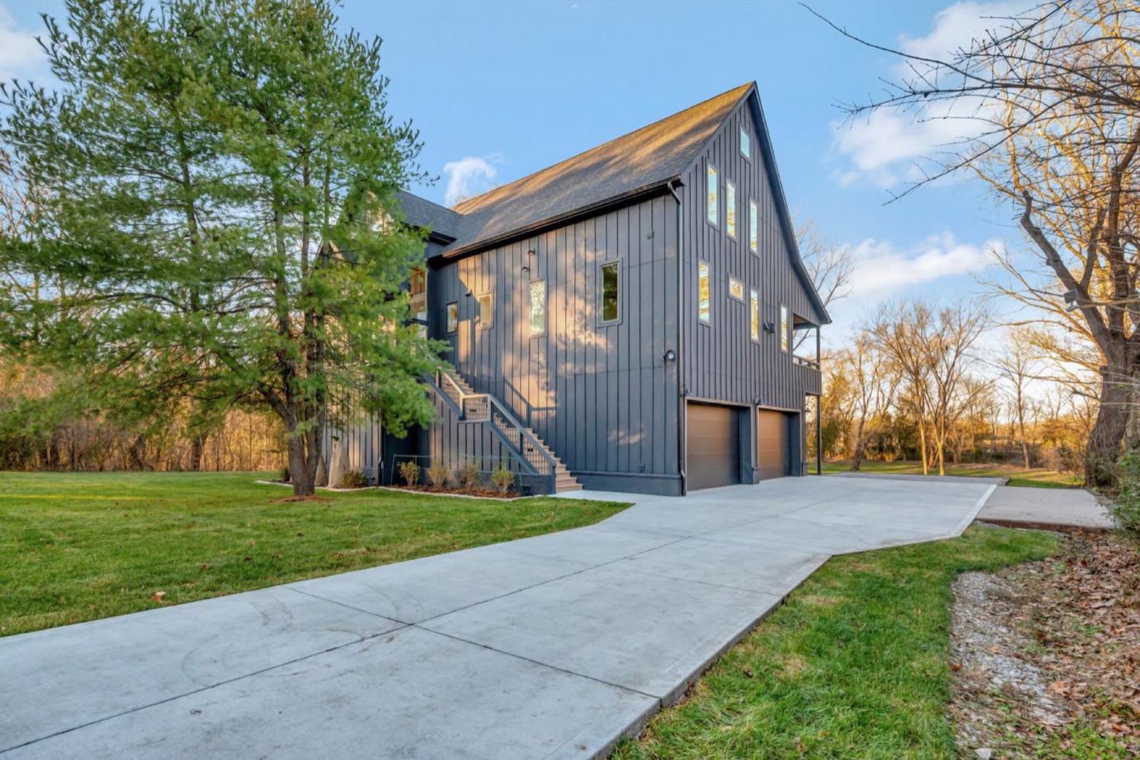 419 Lewisburg Ave