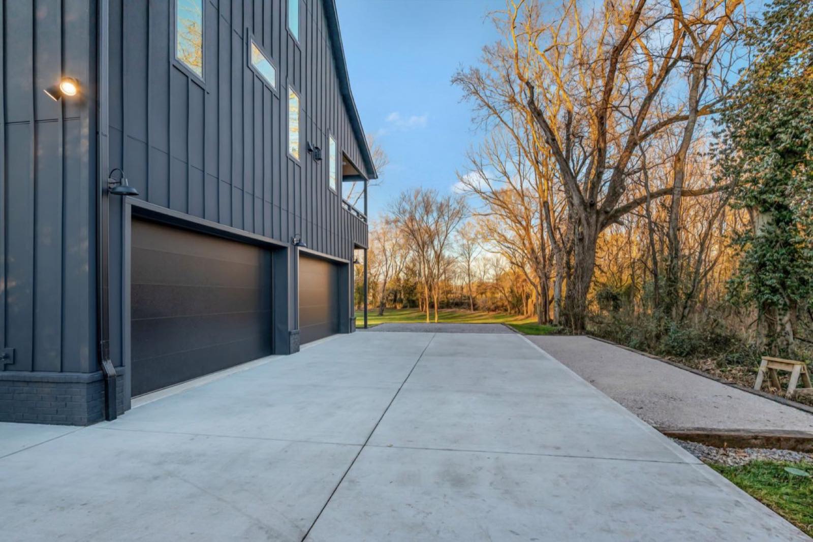 419 Lewisburg Ave